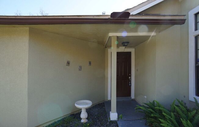 3 Bed/2 Bath/ 2 Car Garage Home In Villas At Cross Creek