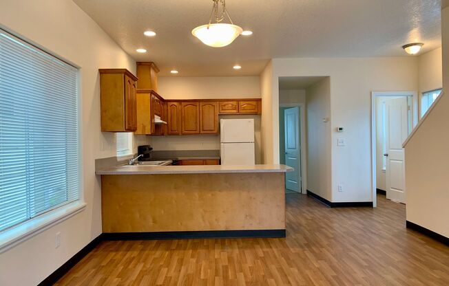 3 beds, 2.5 baths, 1,435 sqft, $2,275, Unit 12246