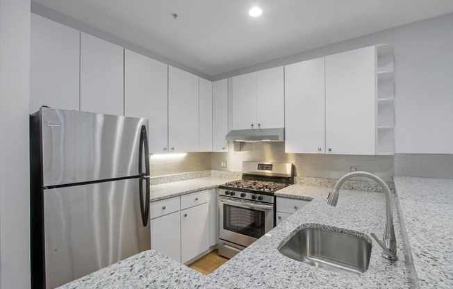 140 BOYLSTON ST
