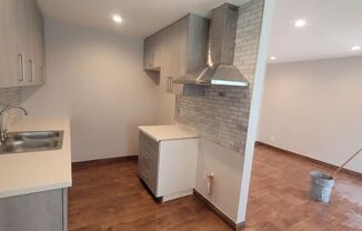 1 bed, 1 bath, $2,400, Unit 1