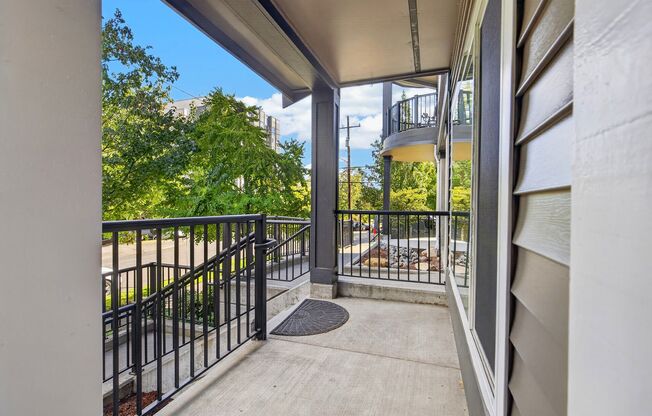 1 bed, 1 bath, 735 sqft, $1,895, Unit 101
