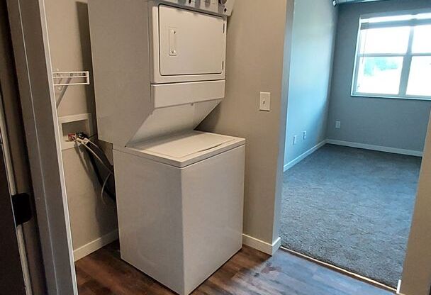 1 bed, 1 bath, 819 sqft, $1,620, Unit 244