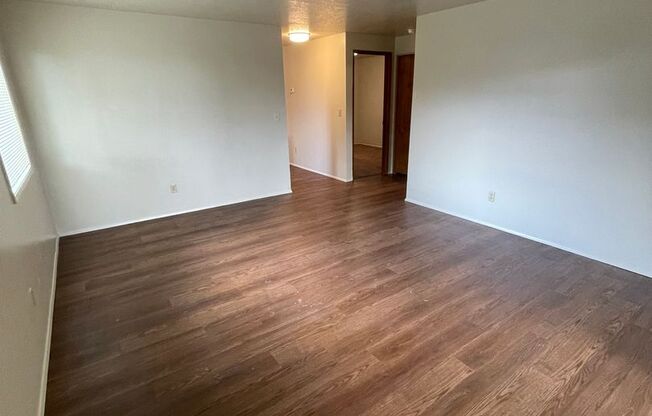 2 beds, 1 bath, 928 sqft, $1,495