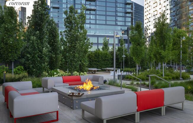 2 beds, 2 baths, $8,975, Unit PHH