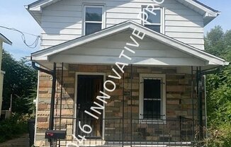 905 COTTAGE GRV