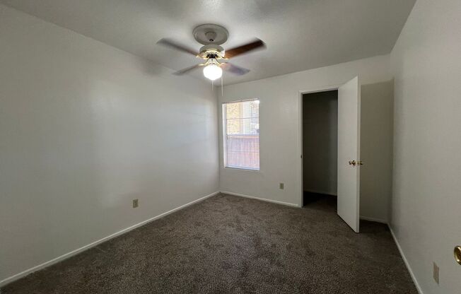 2 beds, 2 baths, 1,000 sqft, $1,315, Unit 411