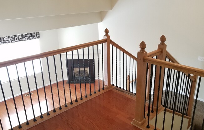 Immaculate 3 Bedroom 3 Bath Town Home with Mountain Views!!!