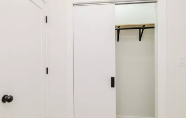 1056 N Central Park Ave