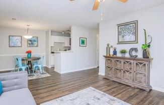 2 beds, 2 baths, 1,070 sqft, $1,129