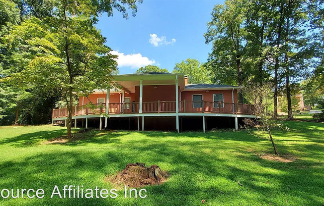 2 beds, 1.5 baths, $1,425