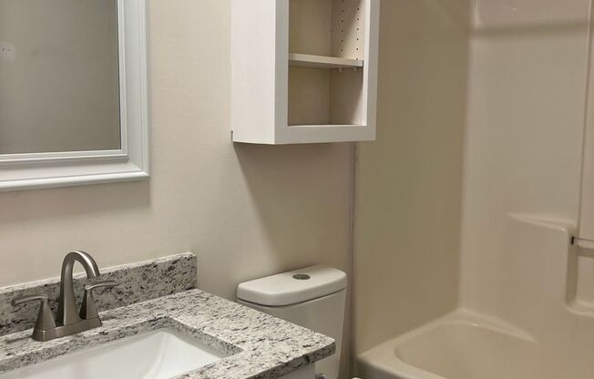 2 beds, 2 baths, 990 sqft, $1,375, Unit A4