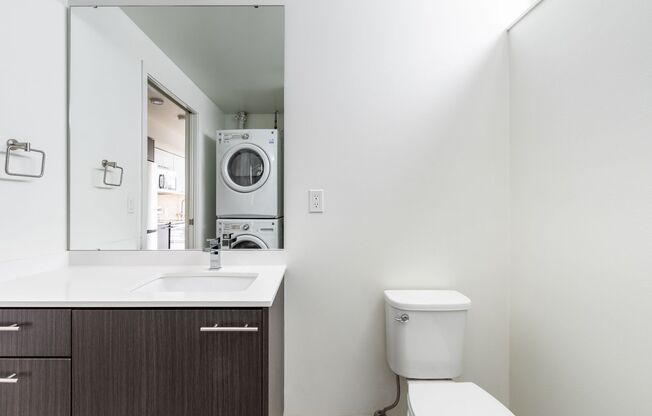 Studio, 1 bath, 401 sqft, $1,925, Unit 201