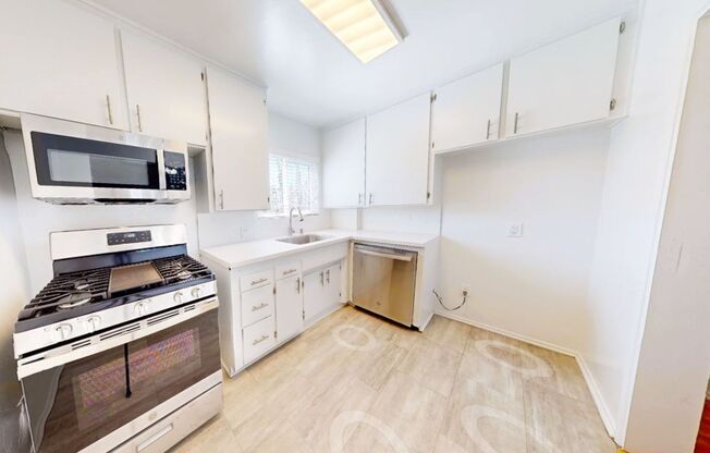 1 bed, 1 bath, $2,185, Unit 017#406