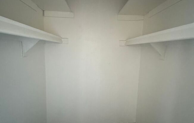 2 beds, 2 baths, $1,295