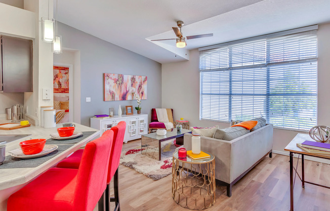 El Paso Apartment Living Room - Retreat at Mesa Hills