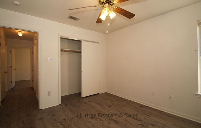 2 beds, 2 baths, $1,025, Unit Unit A