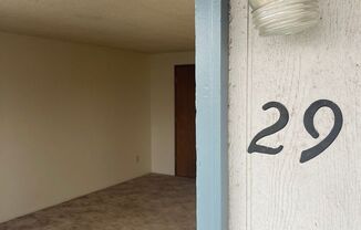 2 beds, 1 bath, 712 sqft, $995, Unit 29