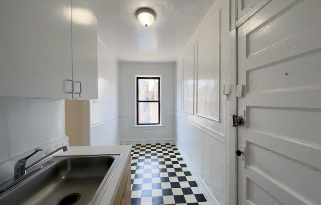3306 Schubert