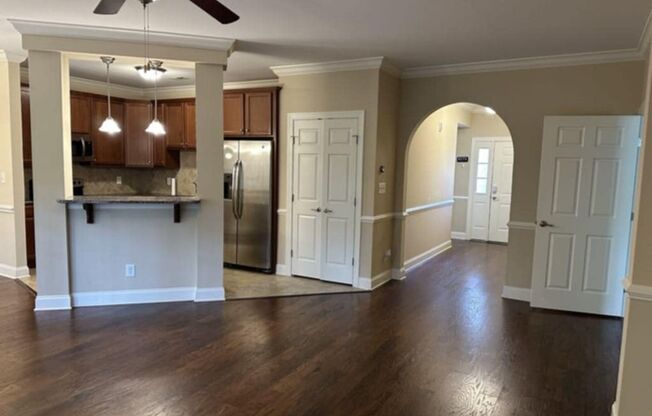 Condo in gated Anderson Creek Club!