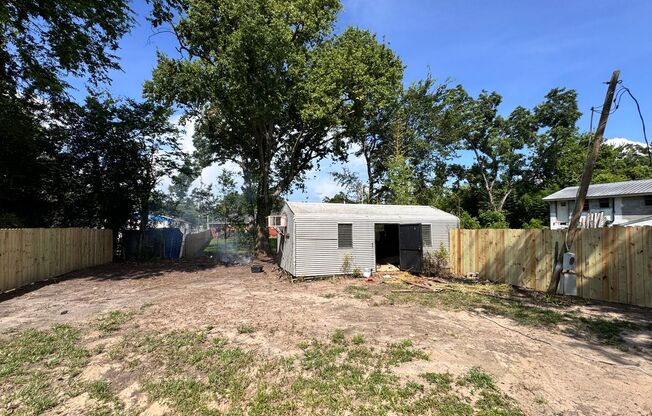 1224 13th Ave - 2 bedrooms - 1 1/2 baths