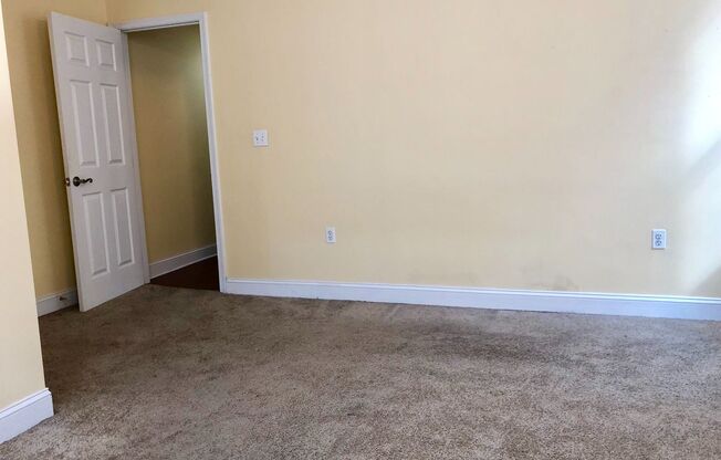Apartment Units in Old Goucher, Baltimore, MD!