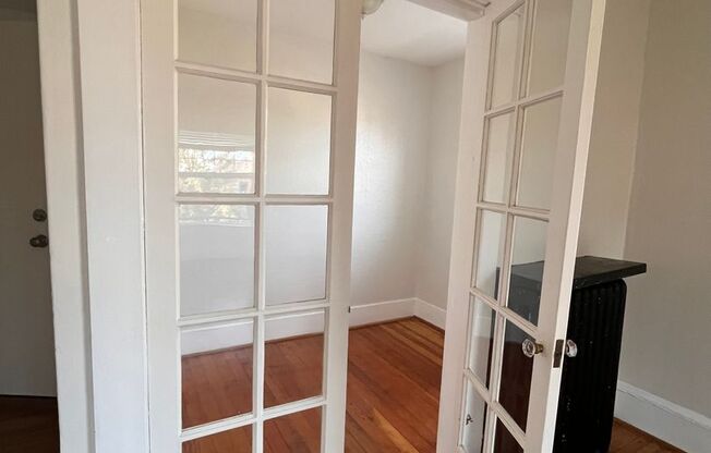 1 bed, 1 bath, $1,150, Unit W020