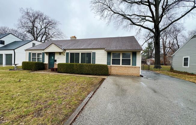 Charming Prairie Village Ranch – Move-In Ready & Perfectly Located!