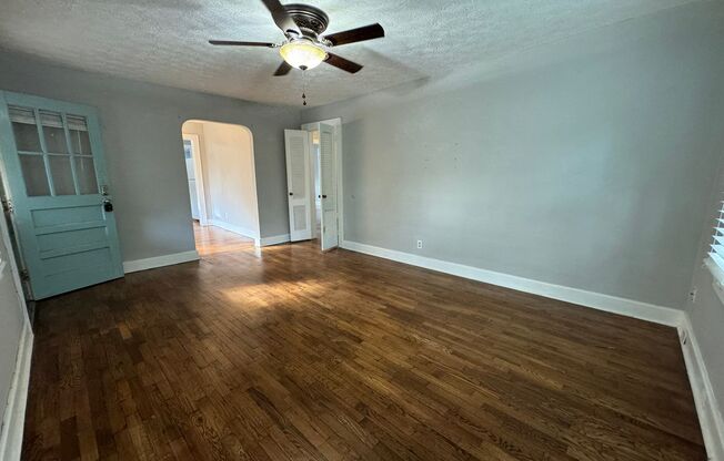 2 beds, 1 bath, $1,495