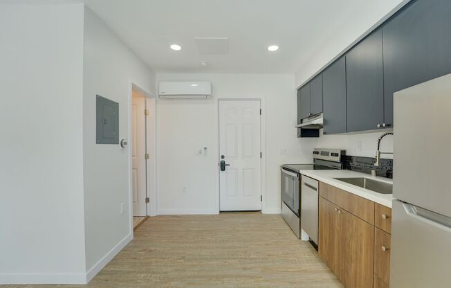 Studio, 1 bath, 230 sqft, $1,795, Unit 112