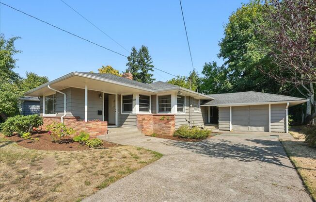 Spacious, Newly Renovated 5-Bedroom Home Near University of Portland - Available for Showings 6 Days a Week!
