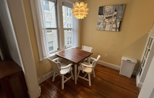 1 bed, 1 bath, 595 sqft, $2,900, Unit 43