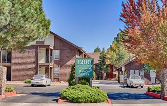 Available NOW!!     1 bedroom 1 bathroom condo adjacent to NAU School of music and Cline Library.