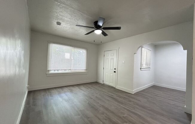 Cozy 1 Bedroom 1 Bathroom Apartment *Move In Special*