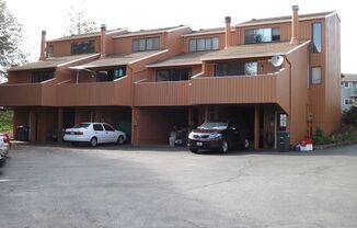 2161 Eastview Pl.
