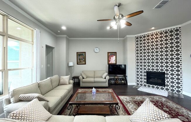 Elegant Cresta Bella home, high atop the Scenic Texas Hills of North San Antonio