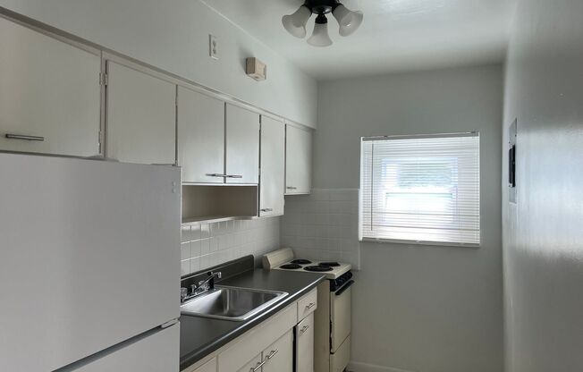 1 bed, 1 bath, 850 sqft, $1,700