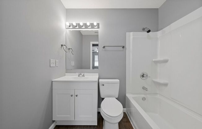 1 bed, 1 bath, 550 sqft, $705, Unit 636 10