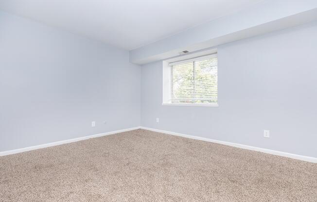 1 bed, 1 bath, 690 sqft, $875