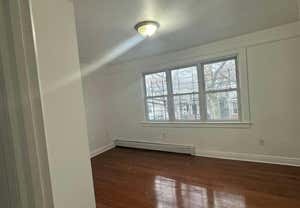 2 beds, 1 bath, 608 sqft, $2,800