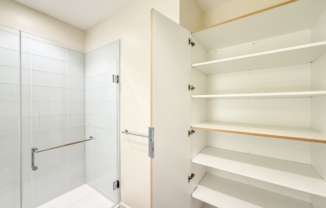 1 bed, 1 bath, 612 sqft, $4,375, Unit 20G