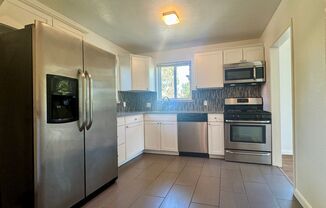 2 beds, 1 bath, $2,095