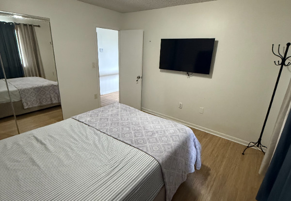 10061 SW 117 CT