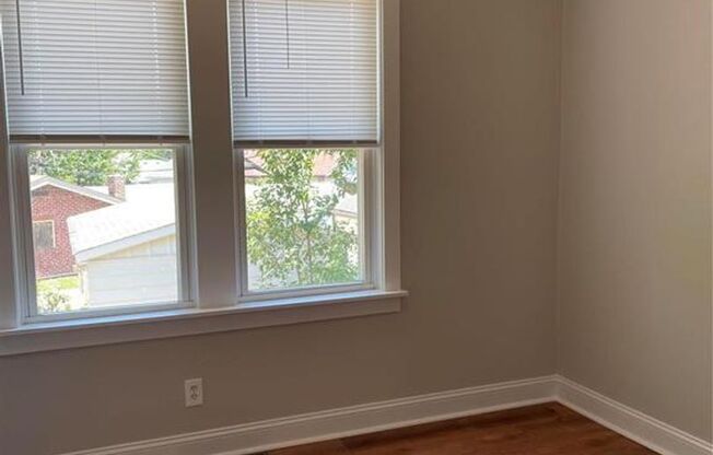 Open floor plan in ideal south city location