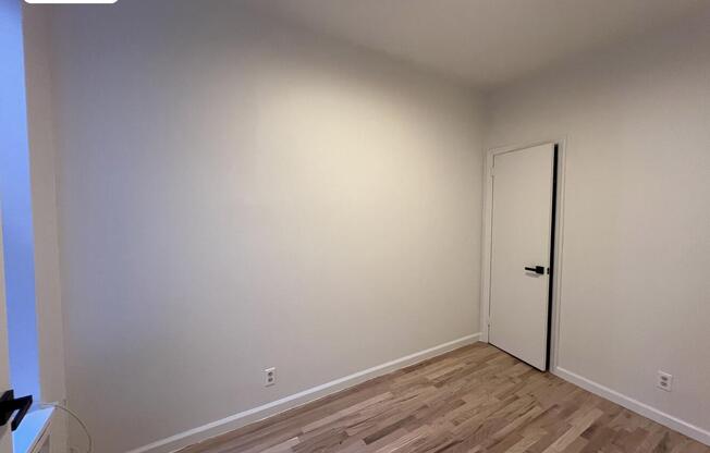 139 W 83 ST