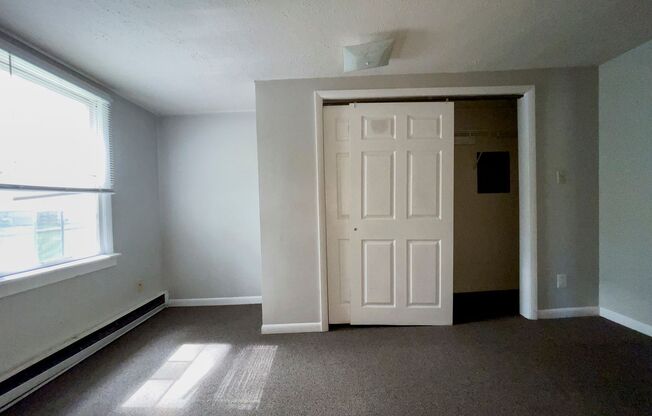 2 beds, 1 bath, 750 sqft, $825, Unit 1515 Apt. B