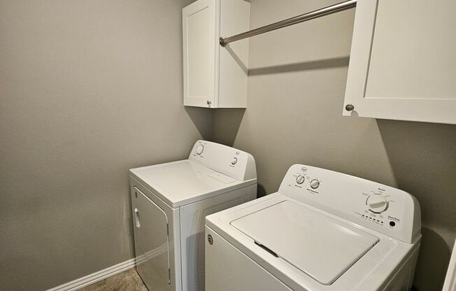 3 beds, 2 baths, $1,295, Unit 2025 S Delaware