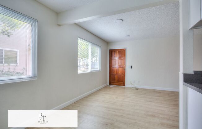 NEWLY REMODELED 2 BED / 1 BATH APARTMENT FOR RENT!