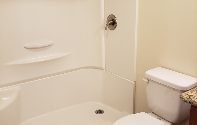 Studio, 1 bath, 410 sqft, $1,395, Unit 108