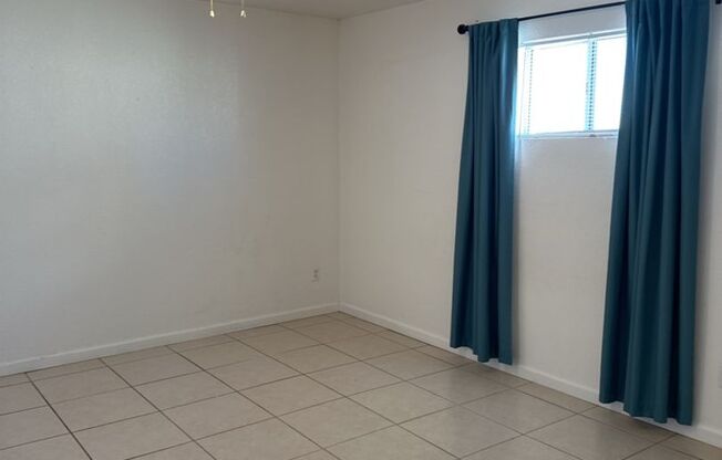 2 beds, 2 baths, $1,600