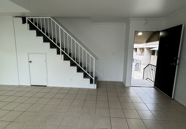 13012 Riverside Dr